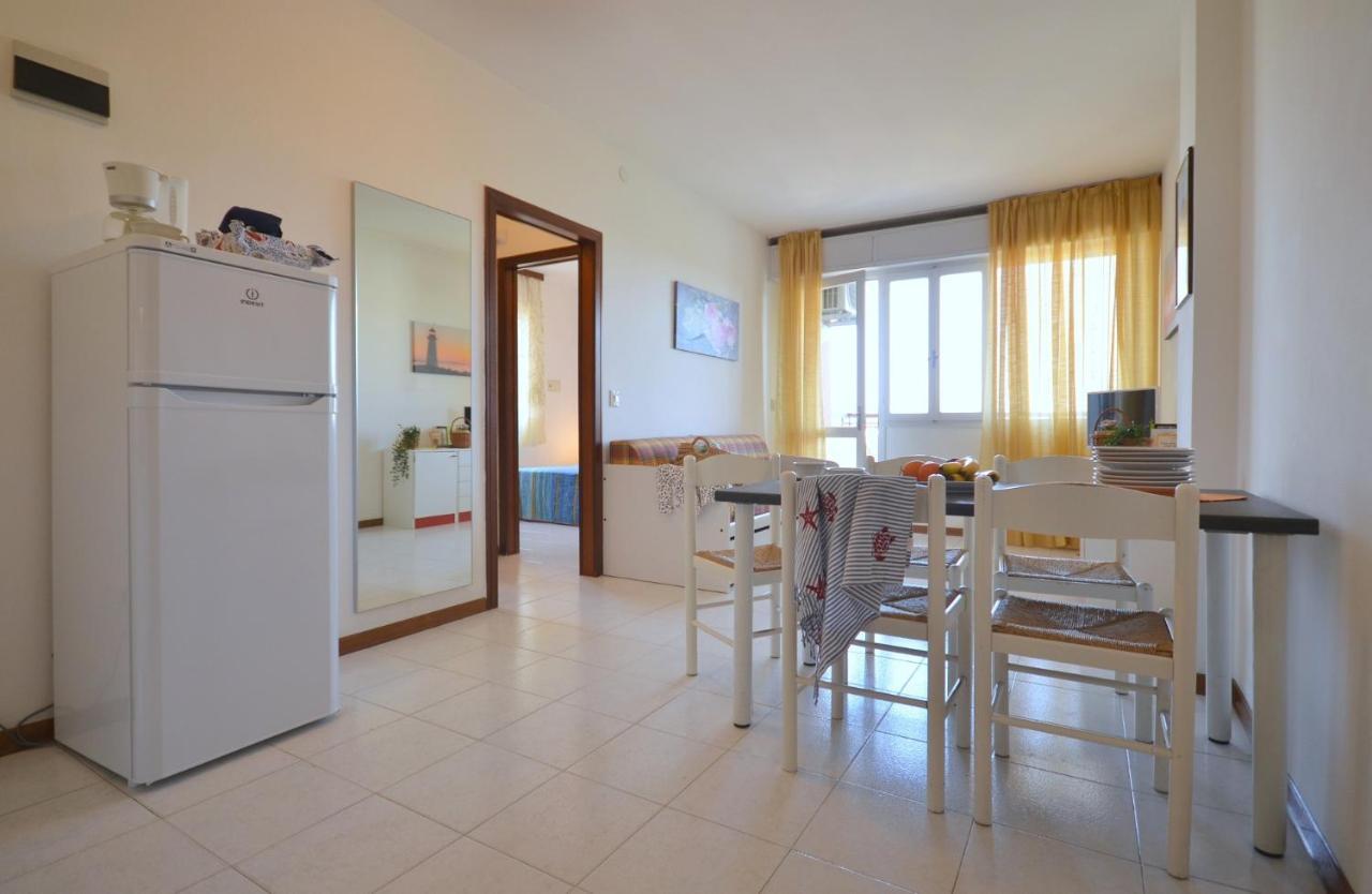 Residenza Alisei Apartment Линяно Сабиадоро Екстериор снимка